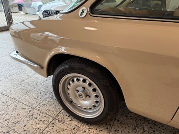 Alfa Romeo GTV 2000 Veloce°131 PS°H-ZULASSUNG°Top Zustand°