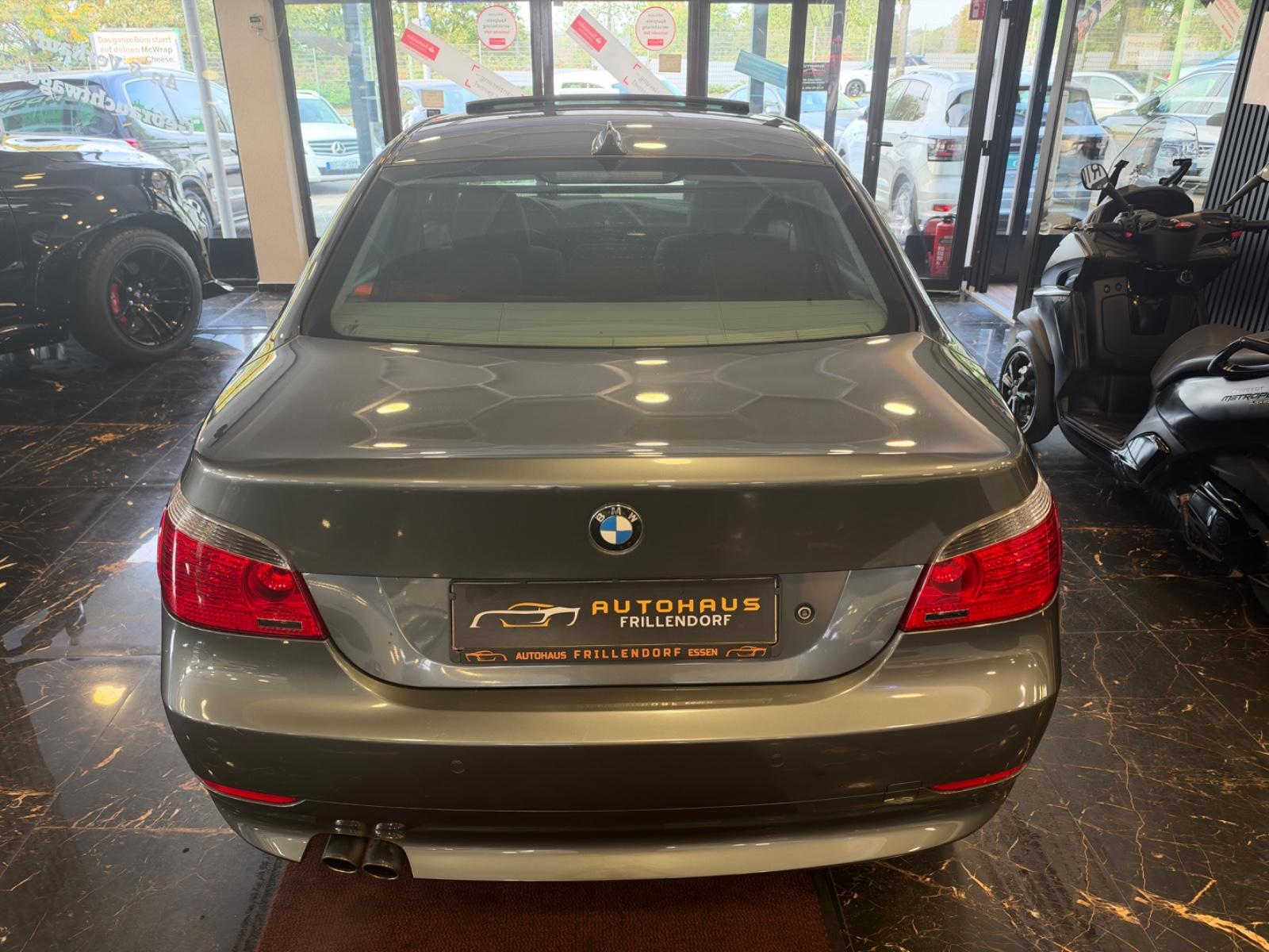 BMW 525i E60 2.5 218 ch • BVA • Cuir Dakota • Toit Ouvrant • PDC