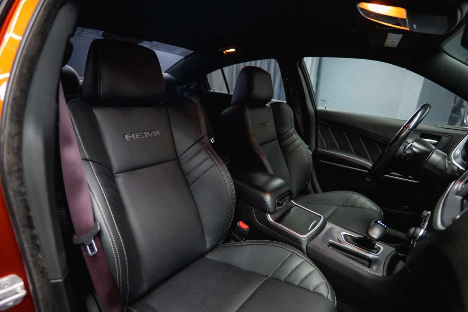 Fahrzeugabbildung Dodge Charger 5.7 V8 HEMI R/T Night-Paket Performance