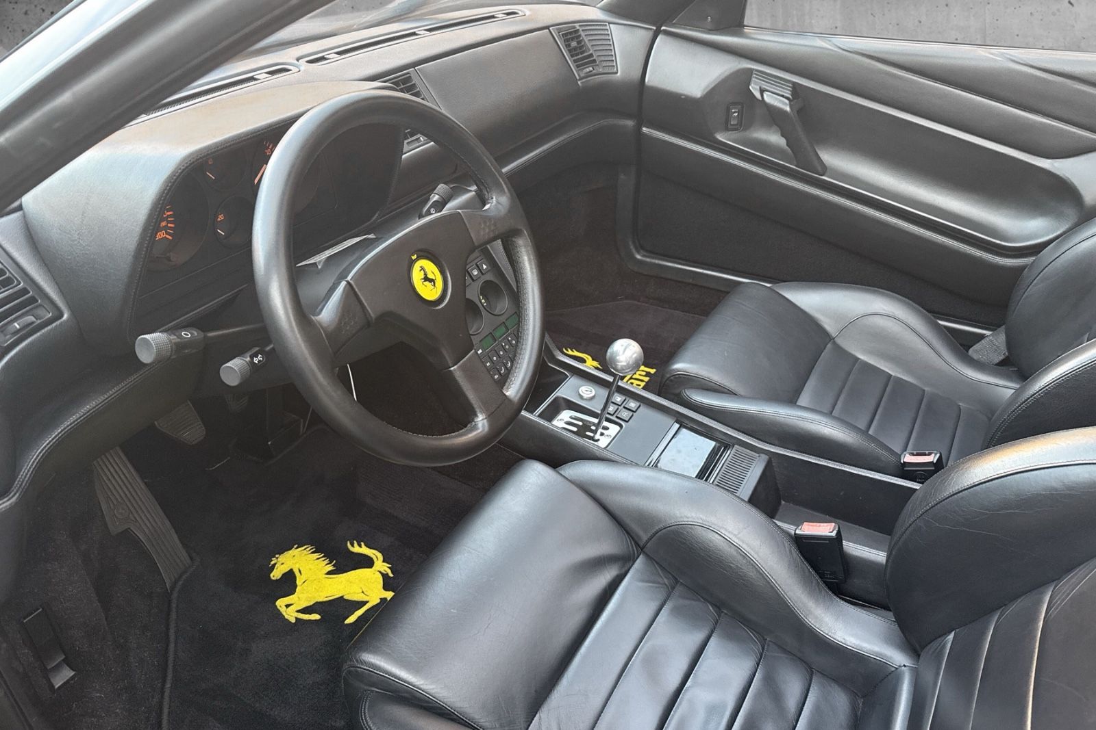 Fahrzeugabbildung Ferrari 348 ts*Deutsches Auto*Scheckheft