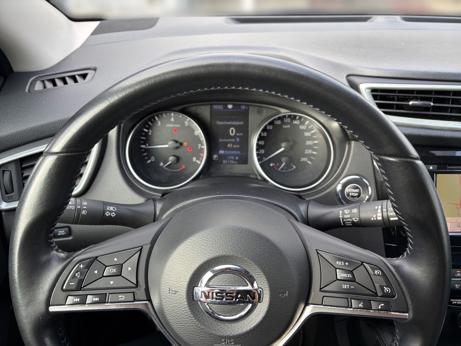 Fahrzeugabbildung Nissan Qashqai 1.3 DIG-T 117 kW N-Connecta*360°Kamera*N