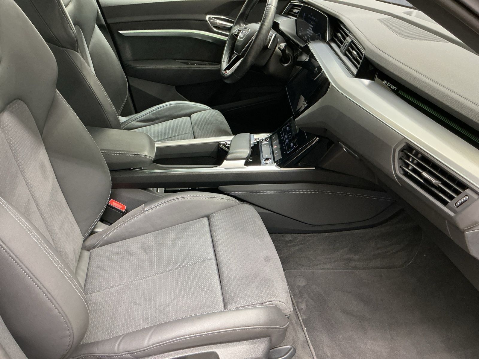 Audi e-tron - Bild 13