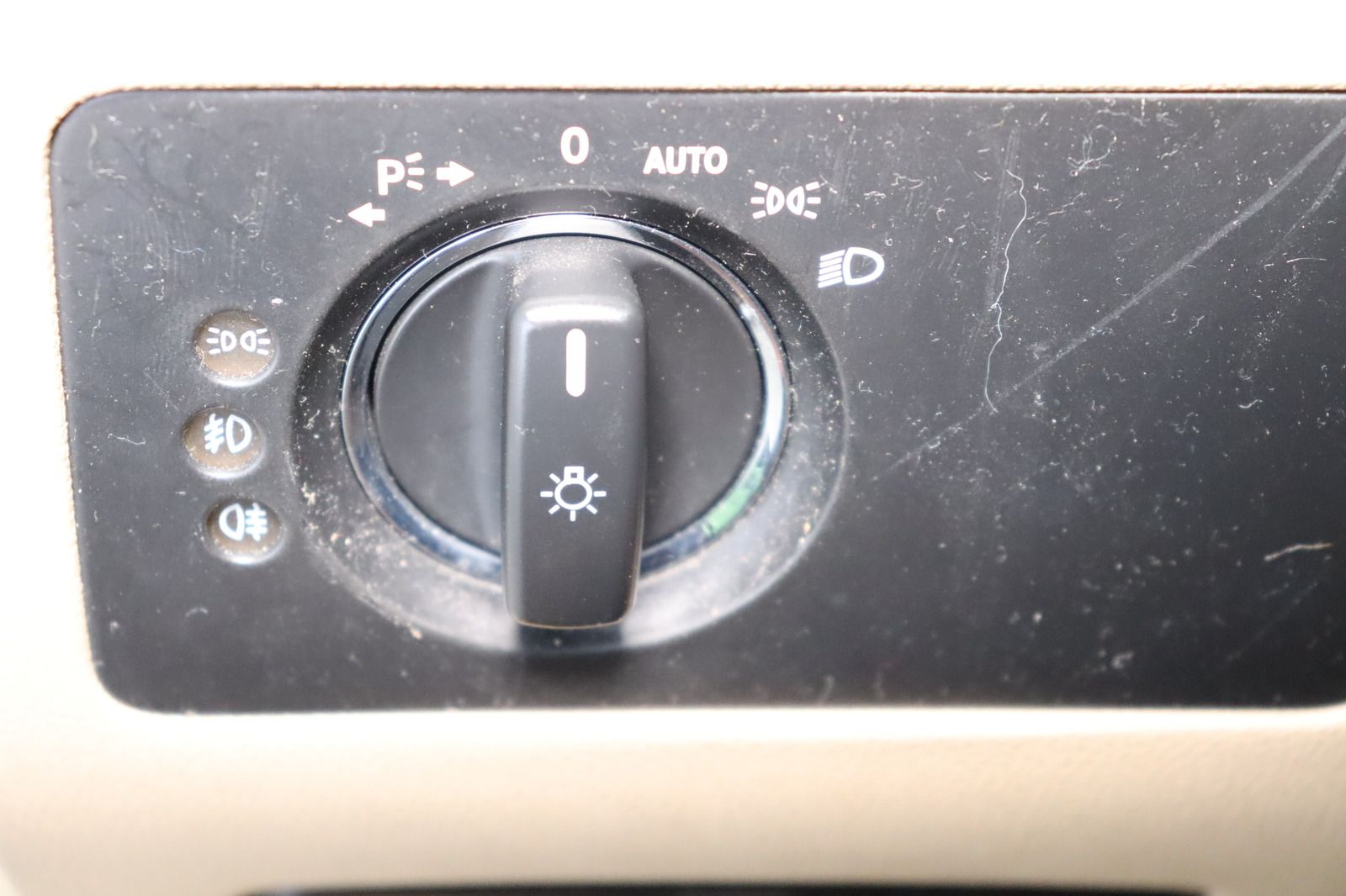 Fahrzeugabbildung Mercedes-Benz R 350 CDI 4MATIC lang * DIS * Pano * 7-Sitze