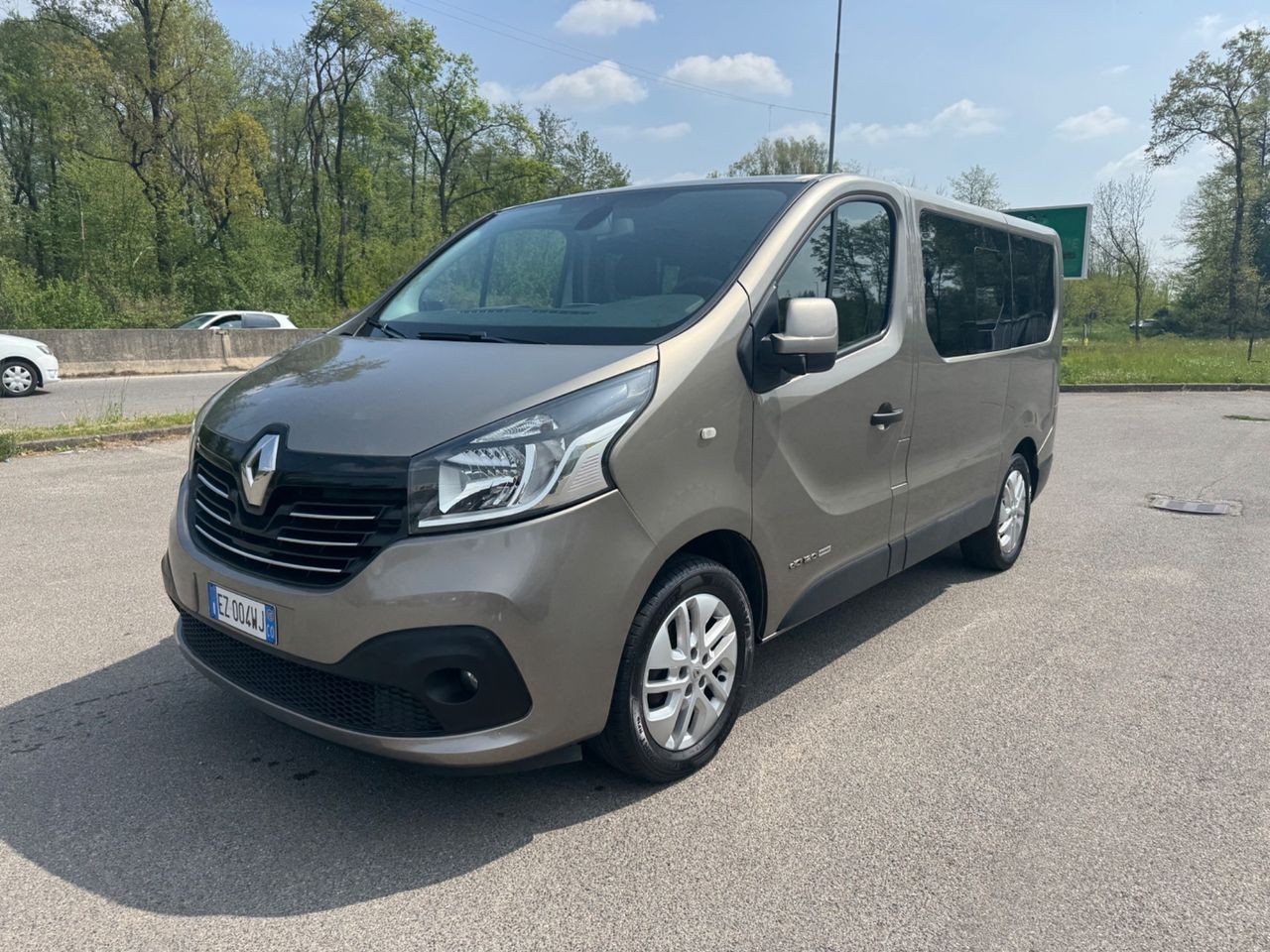 RENAULT Trafic