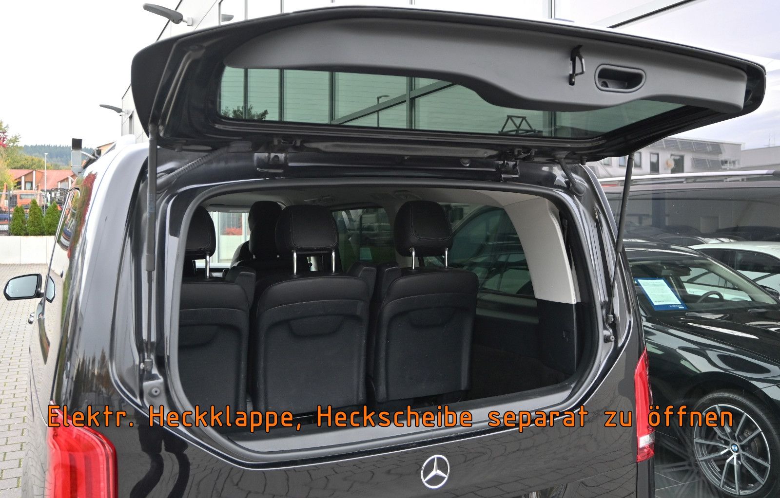 Fahrzeugabbildung Mercedes-Benz V 250 d Extralang 9G AV.SPORT-PAKET °ACC°AHK°19"