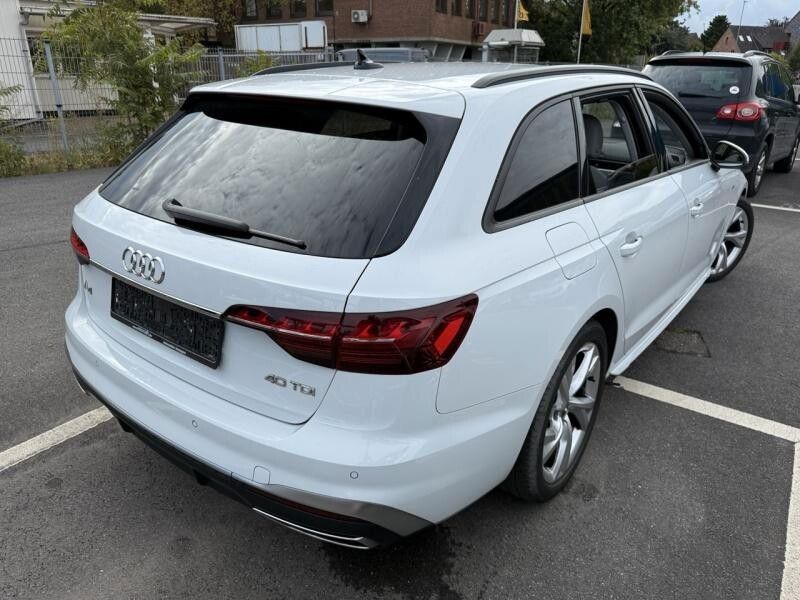 Audi A4 40 TDI S tronic S line Avant foto 4