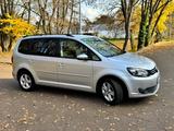 Volkswagen Touran 2.0 TDI Comfortline BlueMotion Tech C... - Volkswagen Touran aus 2011: Bluemotion