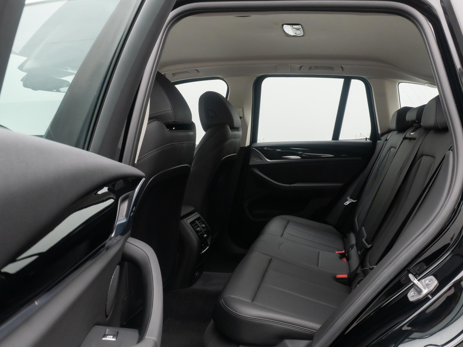 BMW X3 xD20d Kamera DAB DrivAssist LED Sport 19Zoll, миниатюра 25