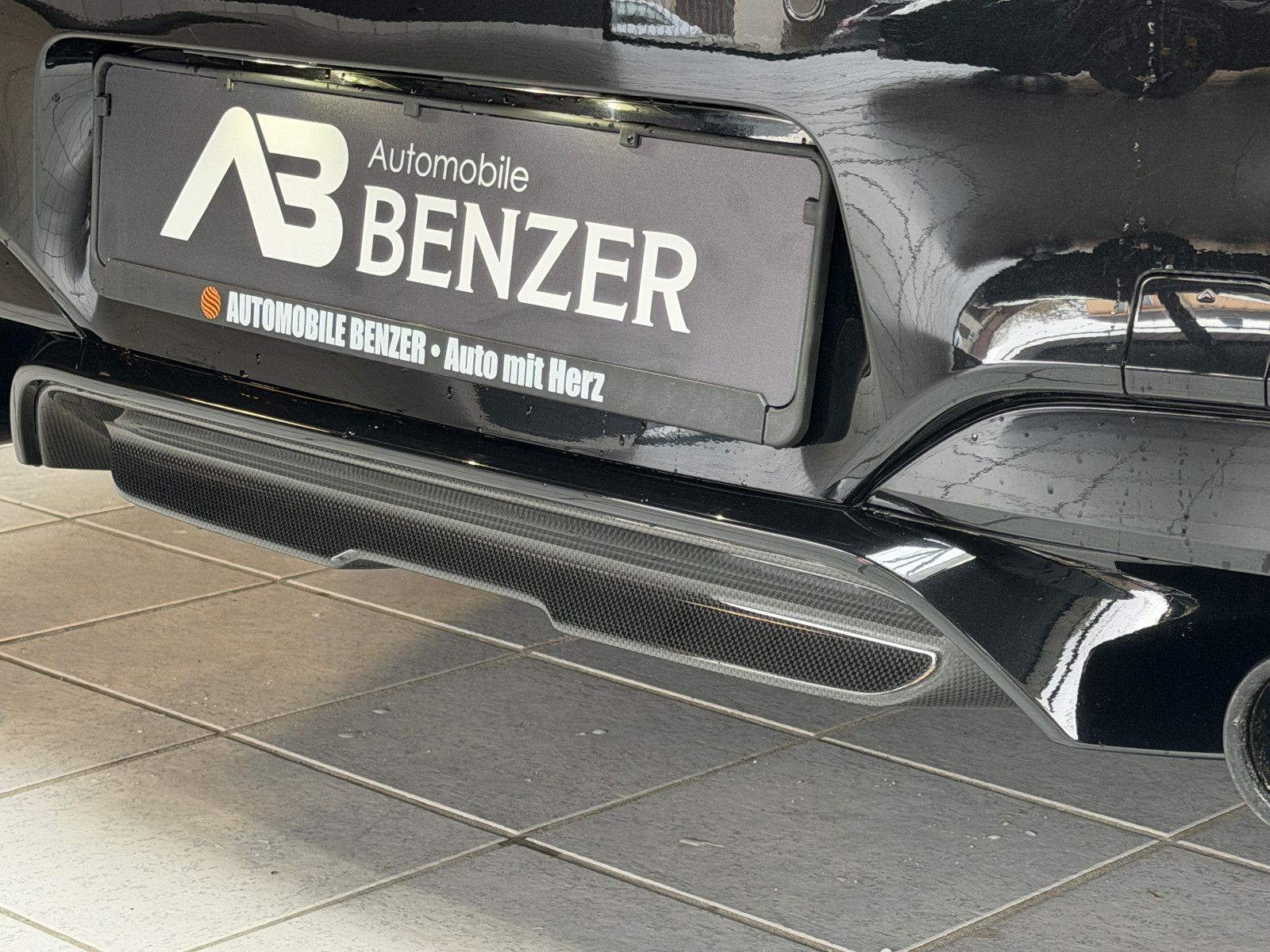 Fahrzeugabbildung BMW M6 Gran Coupe/CARBON/EXCLUSIVE/BLACK&RED/