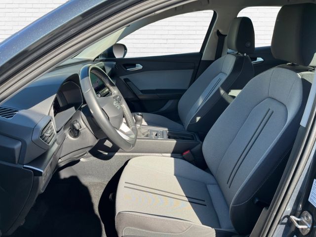 Fahrzeugabbildung SEAT Leon Sportstourer Style 1.5 TSI KLIMA LED NAVI A