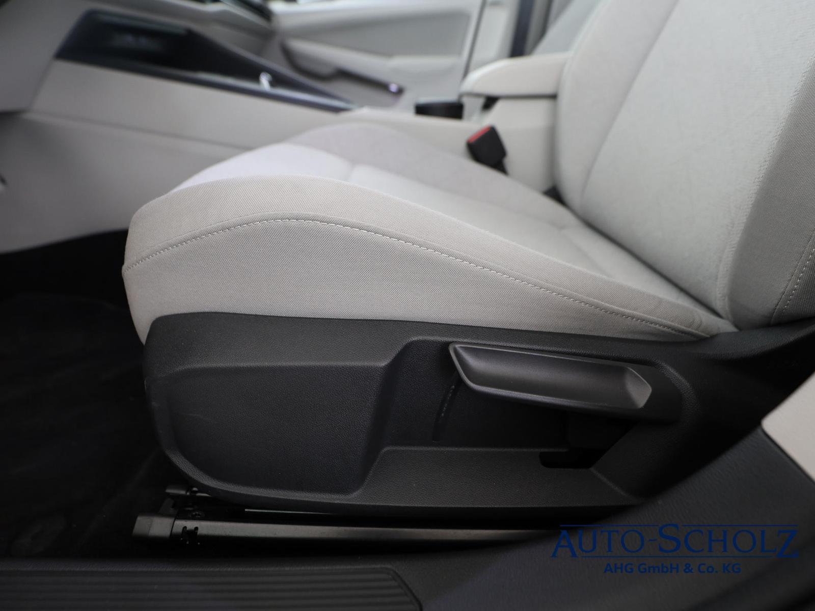 Volkswagen Golf VIII Variant 2.0 TDI Life DSG+ACC+LED+GJR, миниатюра 14