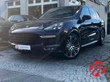 Porsche Cayenne GTS Panorama Navi Kamera Chrono Park-Ass - Porsche Cayenne Gebrauchtwagen in Berlin