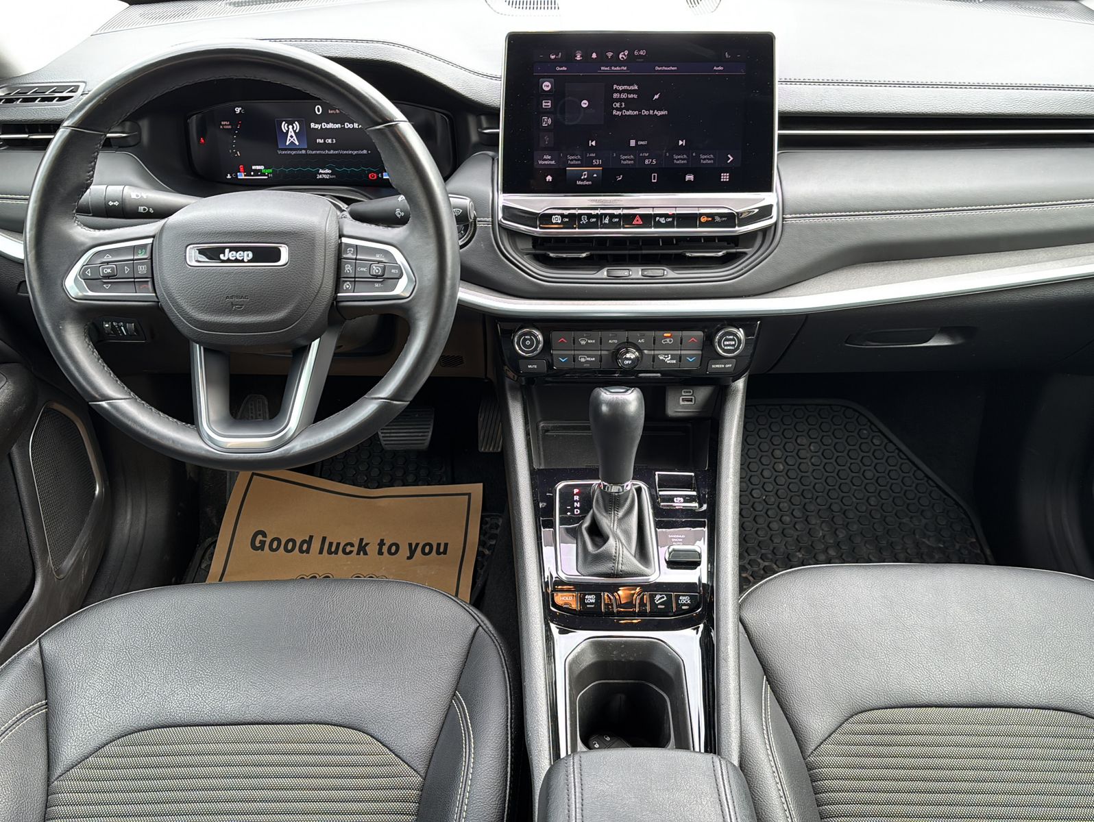 Fahrzeugabbildung Jeep Compass 1.3 T4 Plug-In Hybrid Limited 4xe 140kW