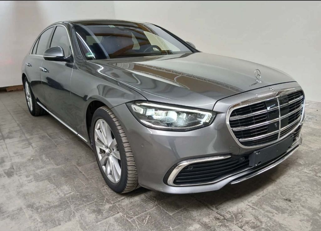 Mercedes-Benz S 500