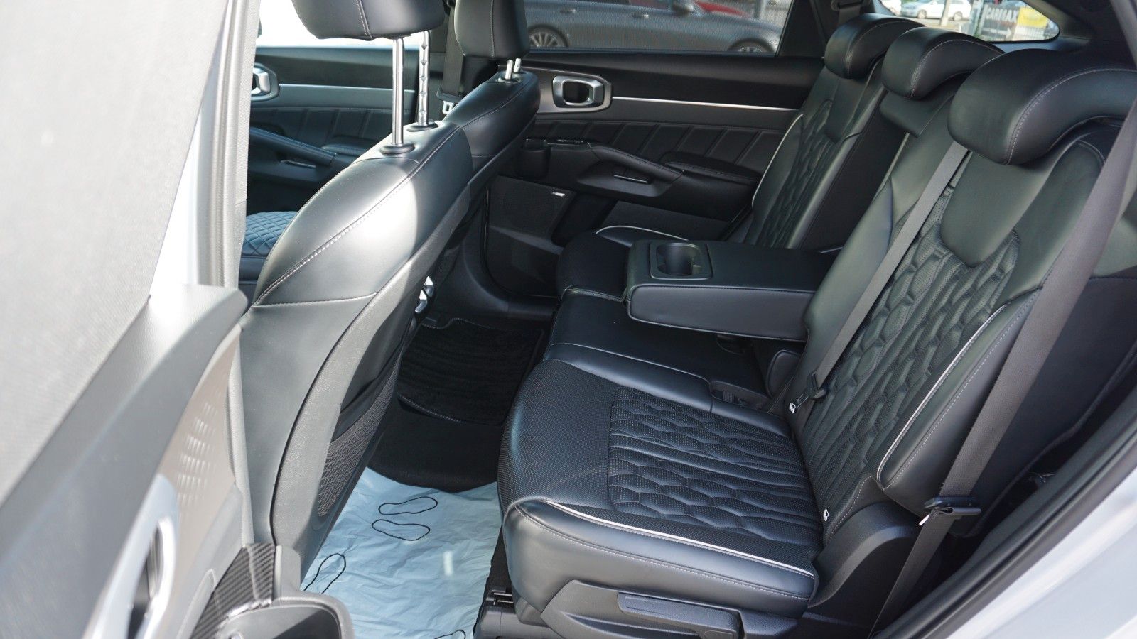 Fahrzeugabbildung Kia Sorento Platinum 4WD,Pano,Kamera,Navi,Leder,Bose