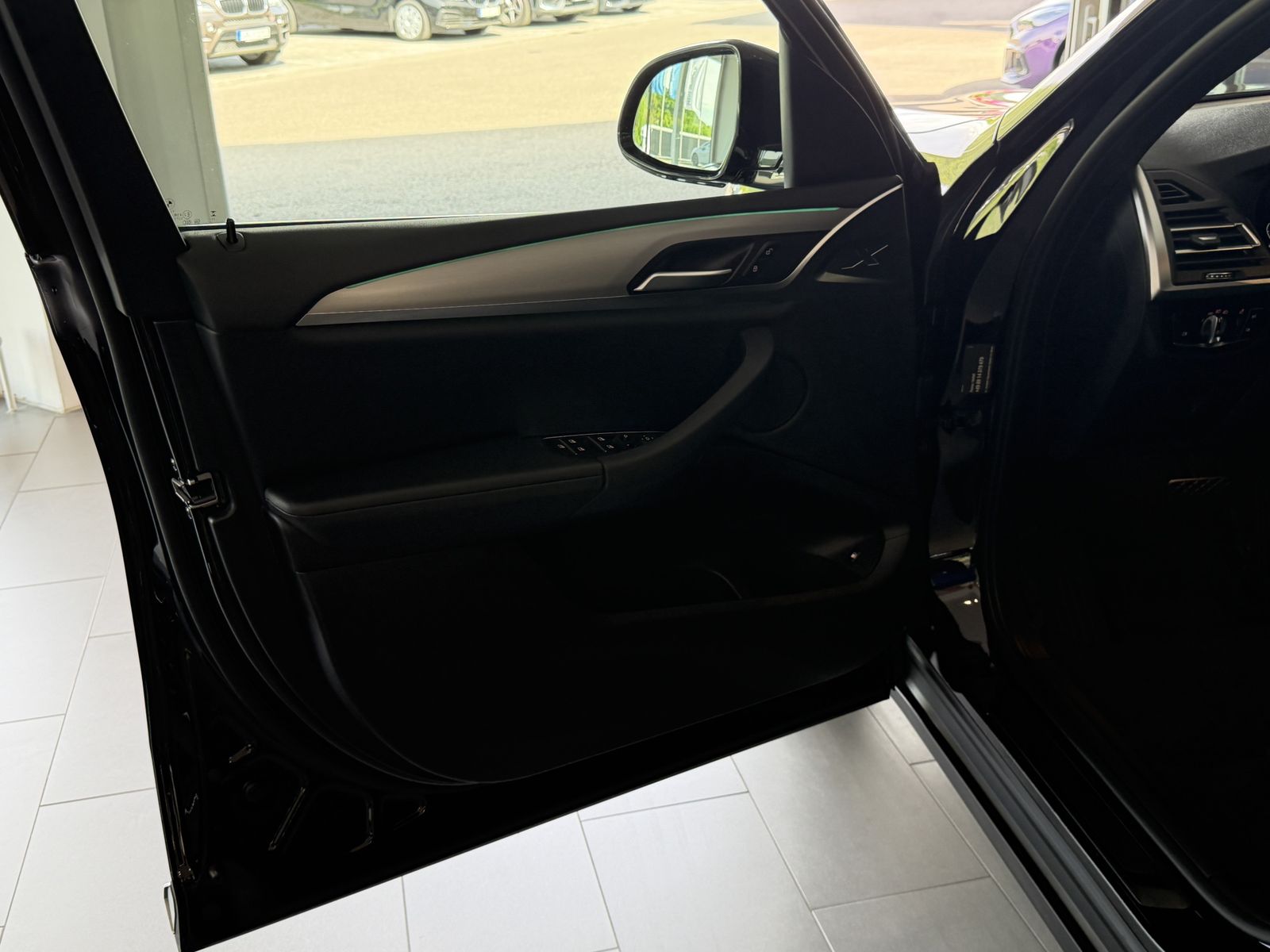 BMW X3 xDrive30e DAB LED WLAN Pano.Dach Klimaaut. foto 6