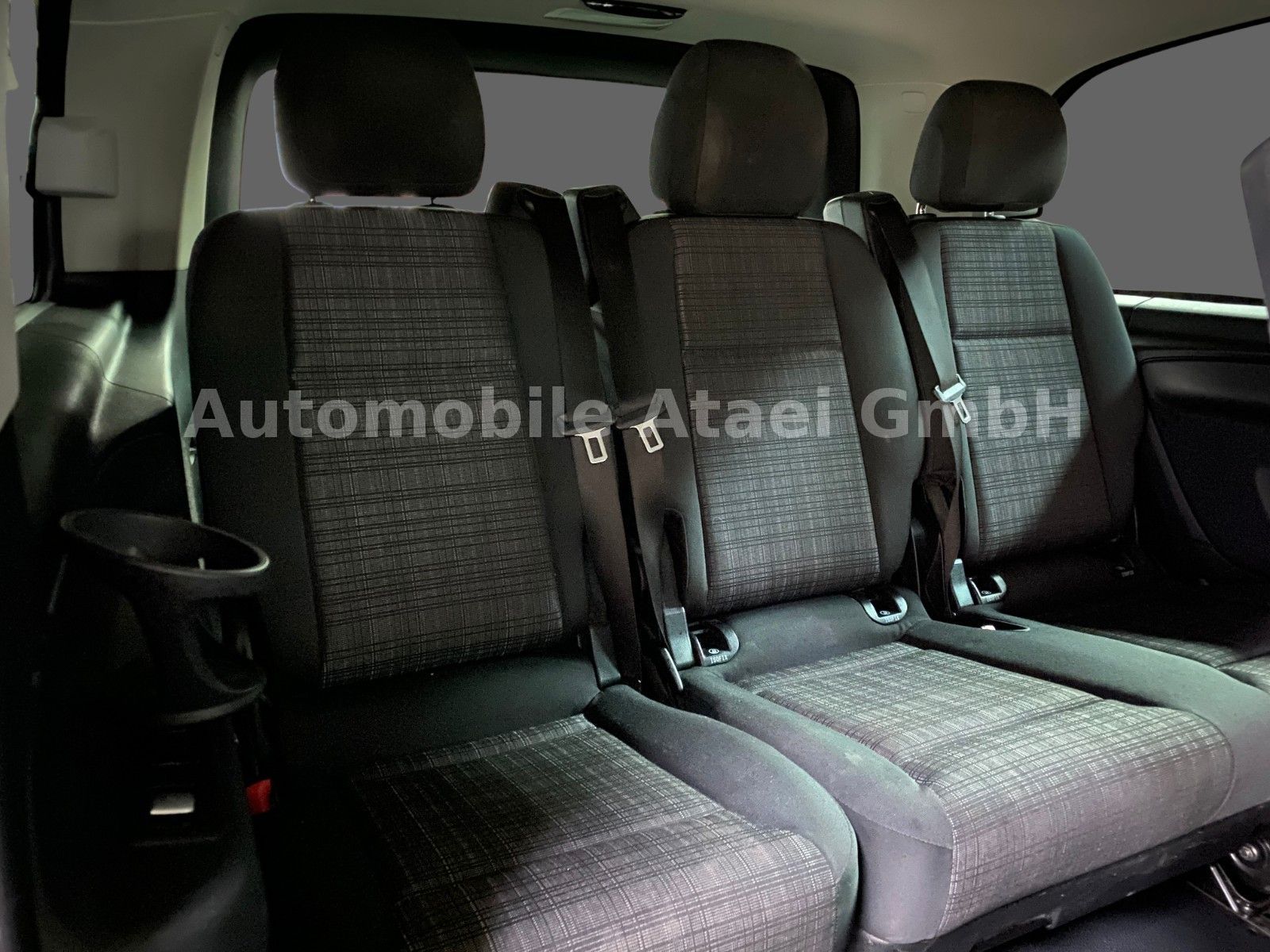 Fahrzeugabbildung Mercedes-Benz Vito Tourer Lang 116 Automatik *Edition* (4595)