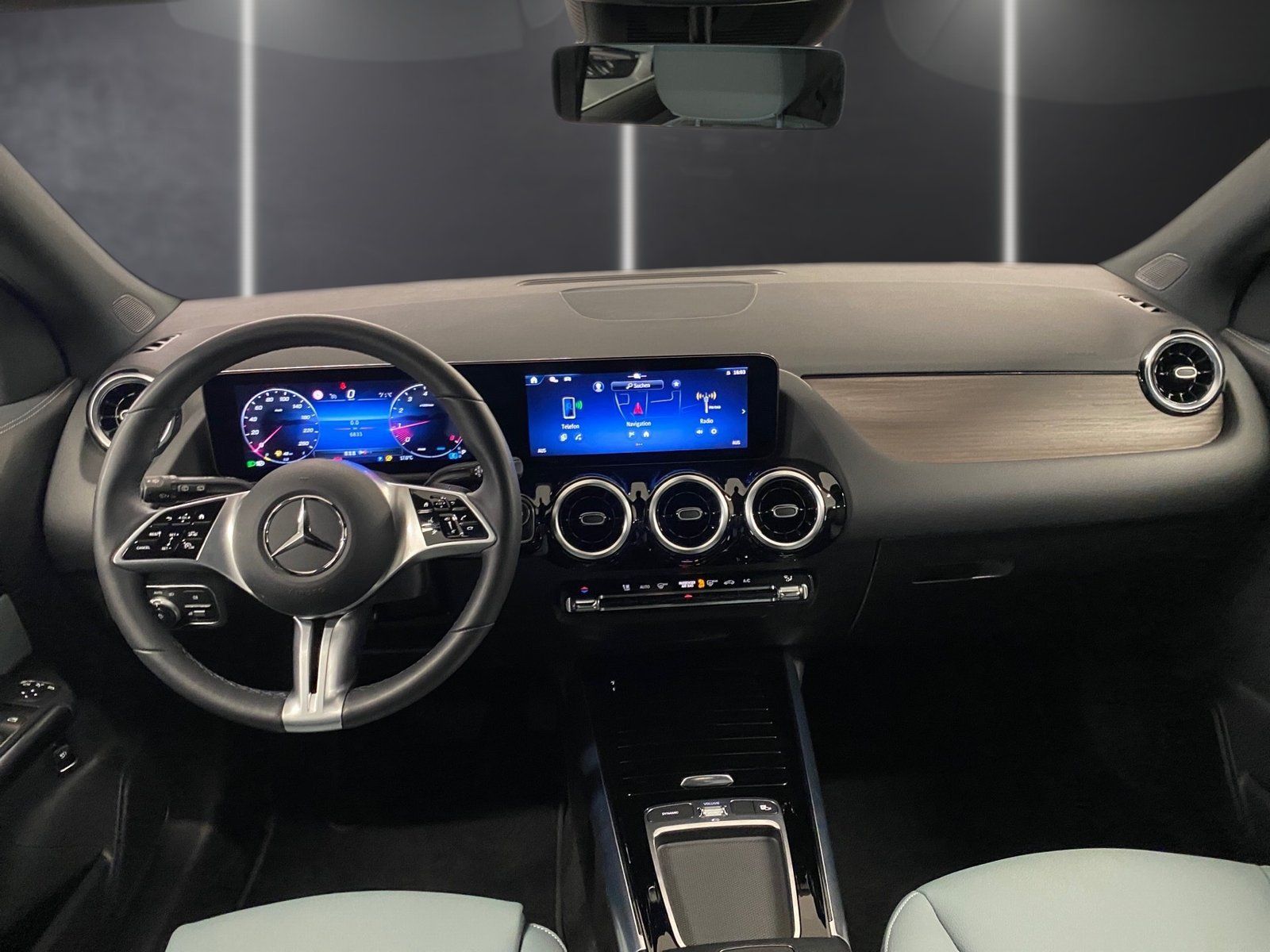 Fahrzeugabbildung Mercedes-Benz GLA 180 Progressive*Kamera*LED*Sportsitz*CarPlay