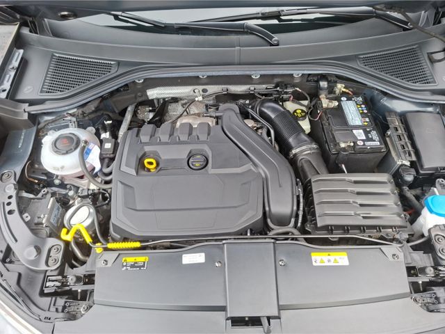 Volkswagen T-Roc R-Line 1.5 TSI °LED°Navi°RFK°ACC°SHZ°AAC°