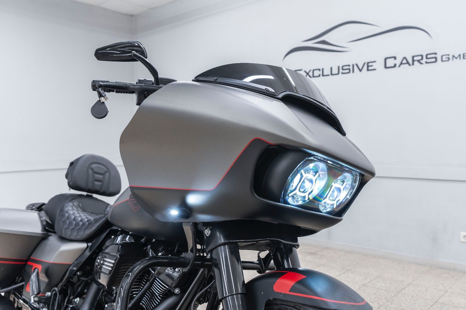 Fahrzeugabbildung Harley-Davidson FLTRX TOURING ROAD GLIDE