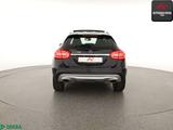 Mercedes-Benz GLA 180 URBAN PANORAMA,BI-XENON,NAVI,SPORTSITZE - schwarze Mercedes-Benz GLA-Klasse