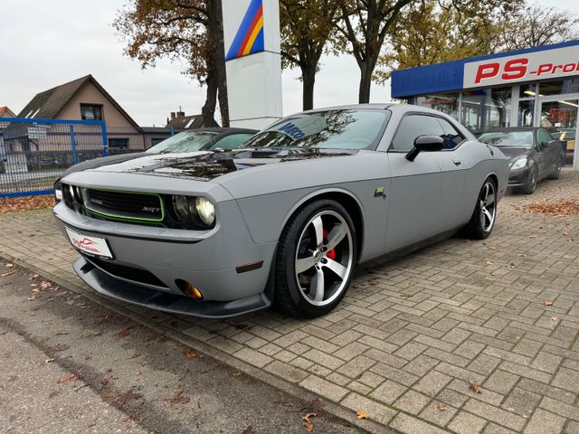 Dodge Challenger V8 HEMI SRT 8 6.4L Scat Pack