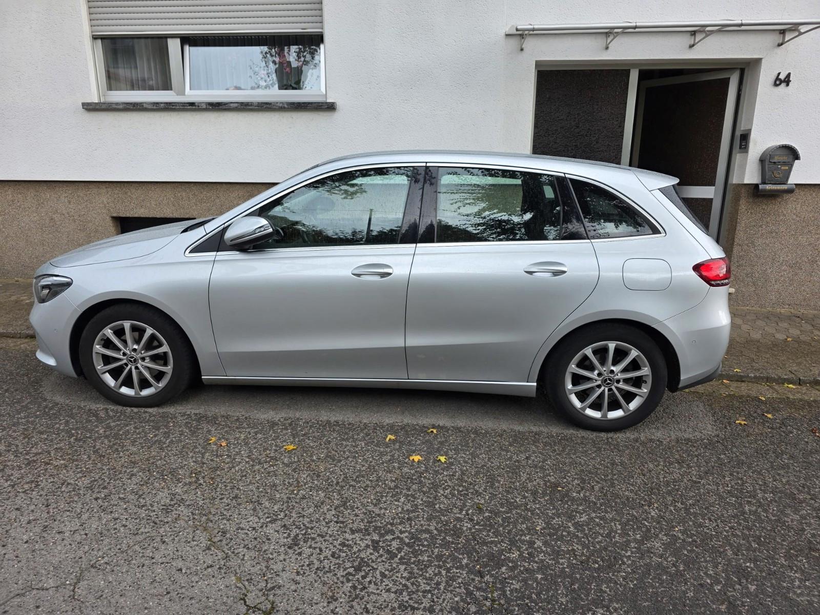 Mercedes-Benz B 180 d DCT Progressive