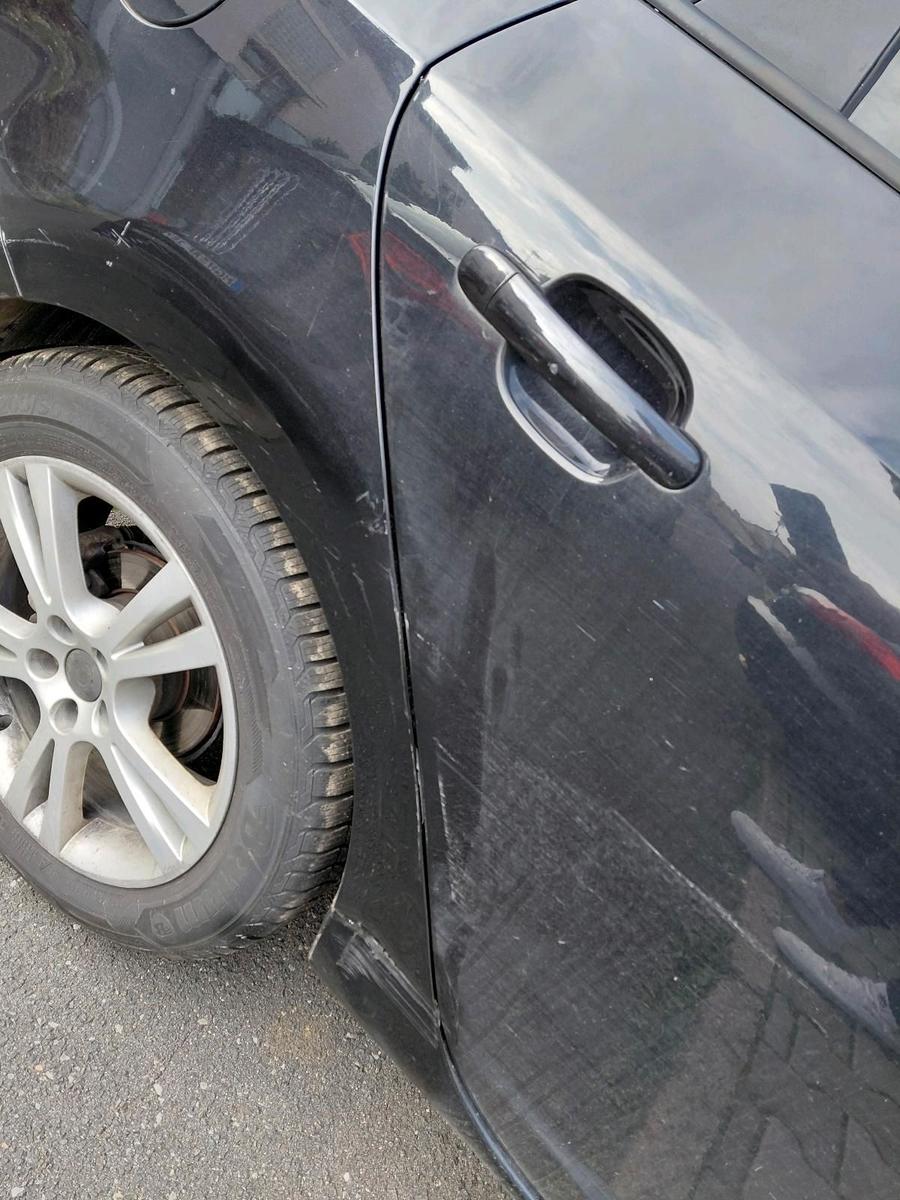 Volkswagen Touareg 2010 — photo 7