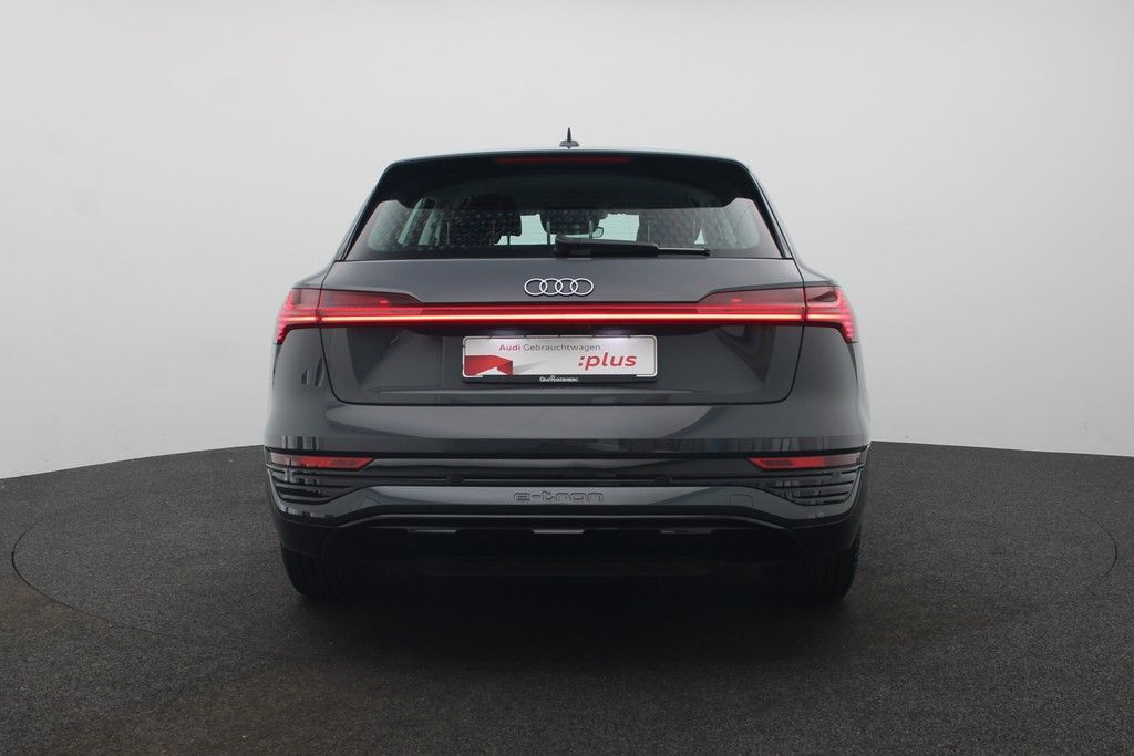 Audi Q8 e-tron 50 e-tron quattro advanced LED Navi foto 4