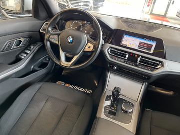 BMW 318d Touring  *1.HAND*19%MWST.*PANO*NOTRUFSYSTEM