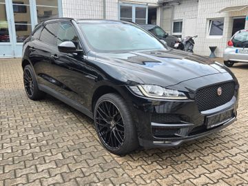 Jaguar F-Pace - 8