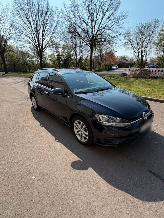 Image of Volkswagen Golf
