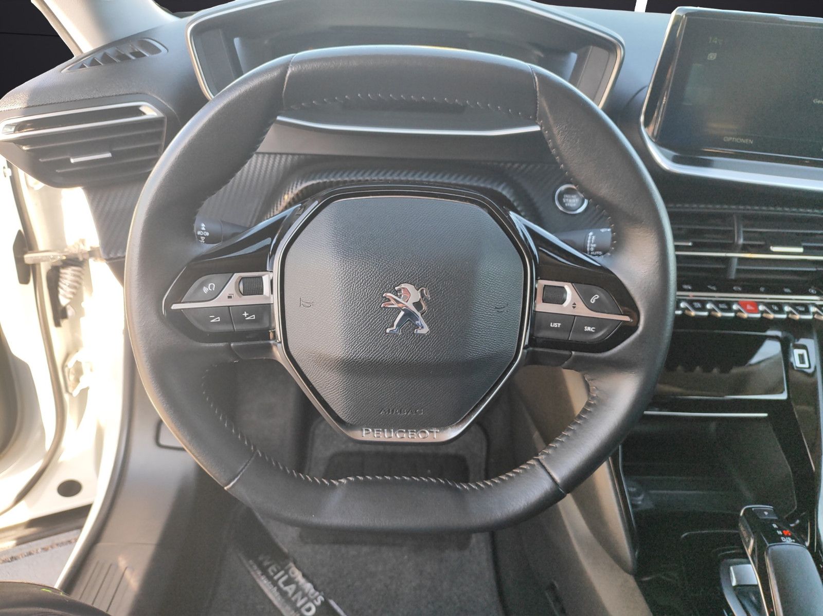 Fahrzeugabbildung Peugeot 2008 e- Allure Pack*Navi*Apple CarPlay*Shz*