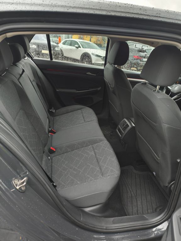 VW Golf 19