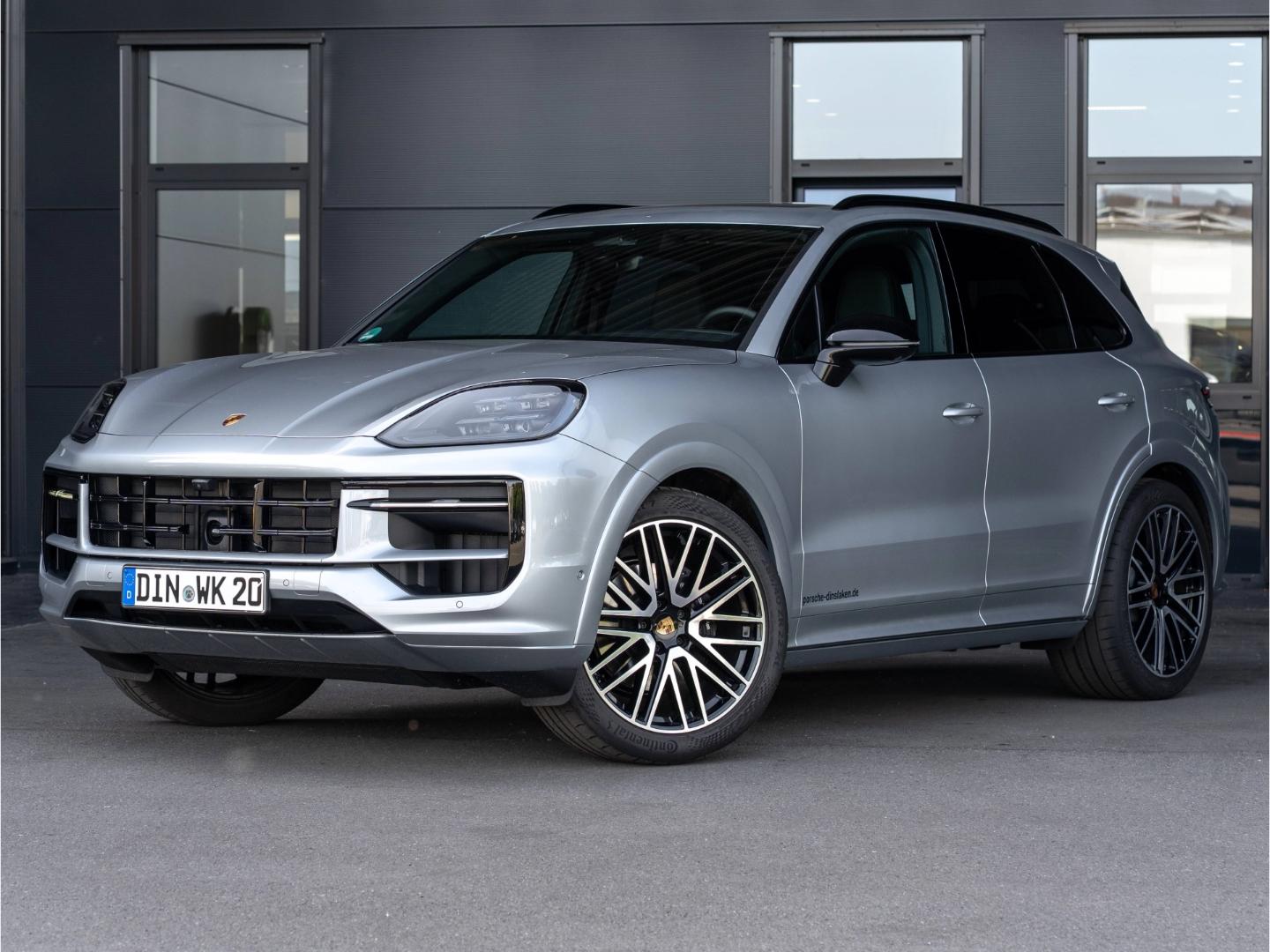 Porsche Cayenne Black Edition SportDesign Sportaga. 22''