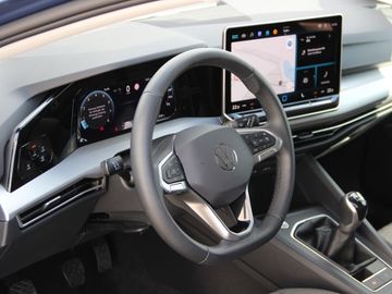 Volkswagen Golf VIII Variant 1.5 TSI AHK Life  LED NAVI