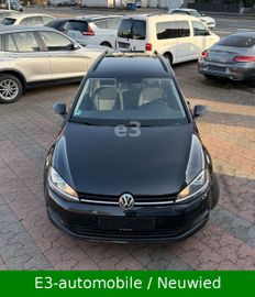 Volkswagen Golf - 2