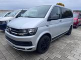 Volkswagen T6 Multivan/150PS/Tempomat/PDC/MFL/18Zoll - silberne Volkswagen T6 Multivan
