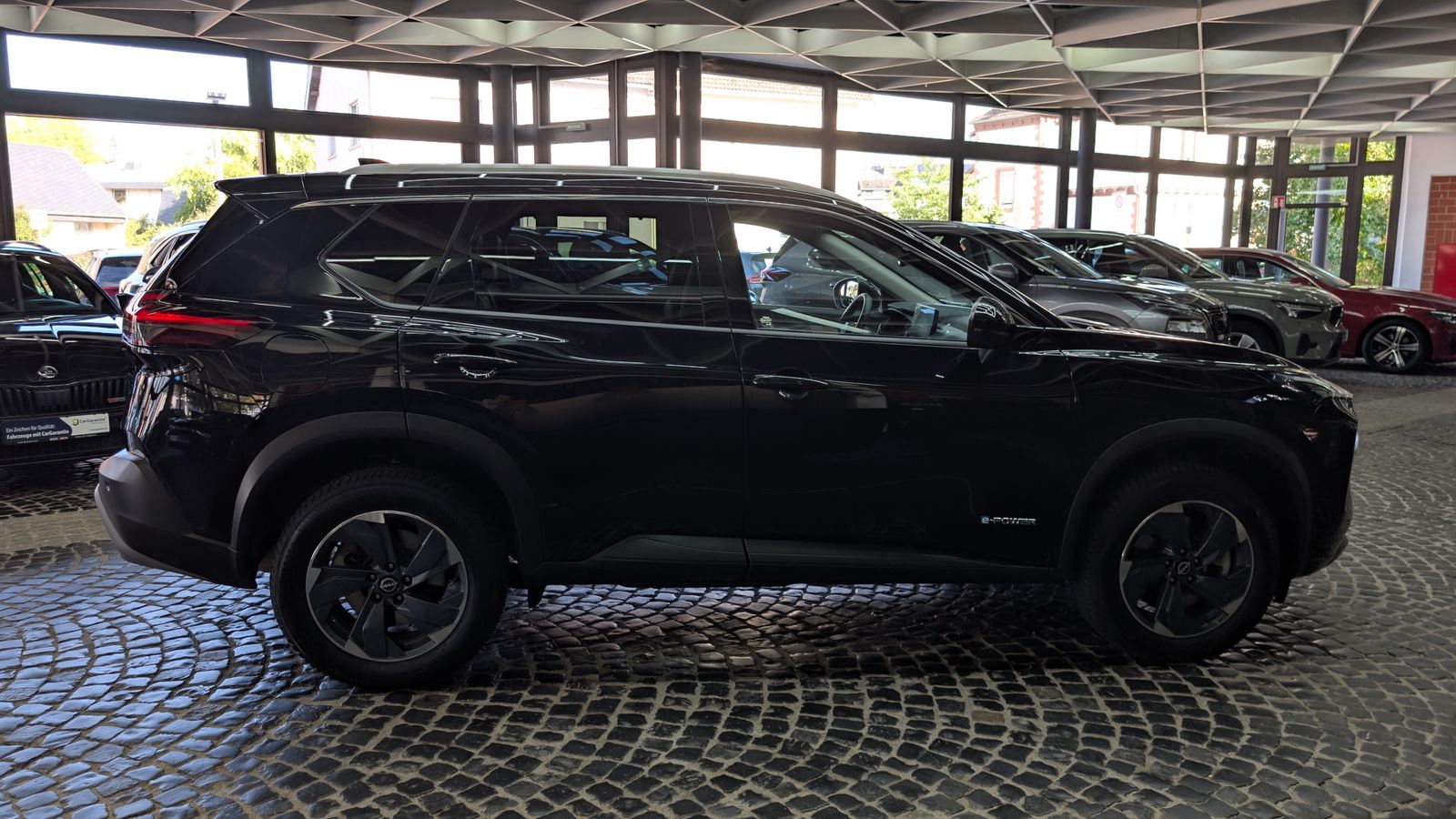 Fahrzeugabbildung Nissan X-Trail 1.5 e-Power N-Connecta ACC 360 NAVI 12"