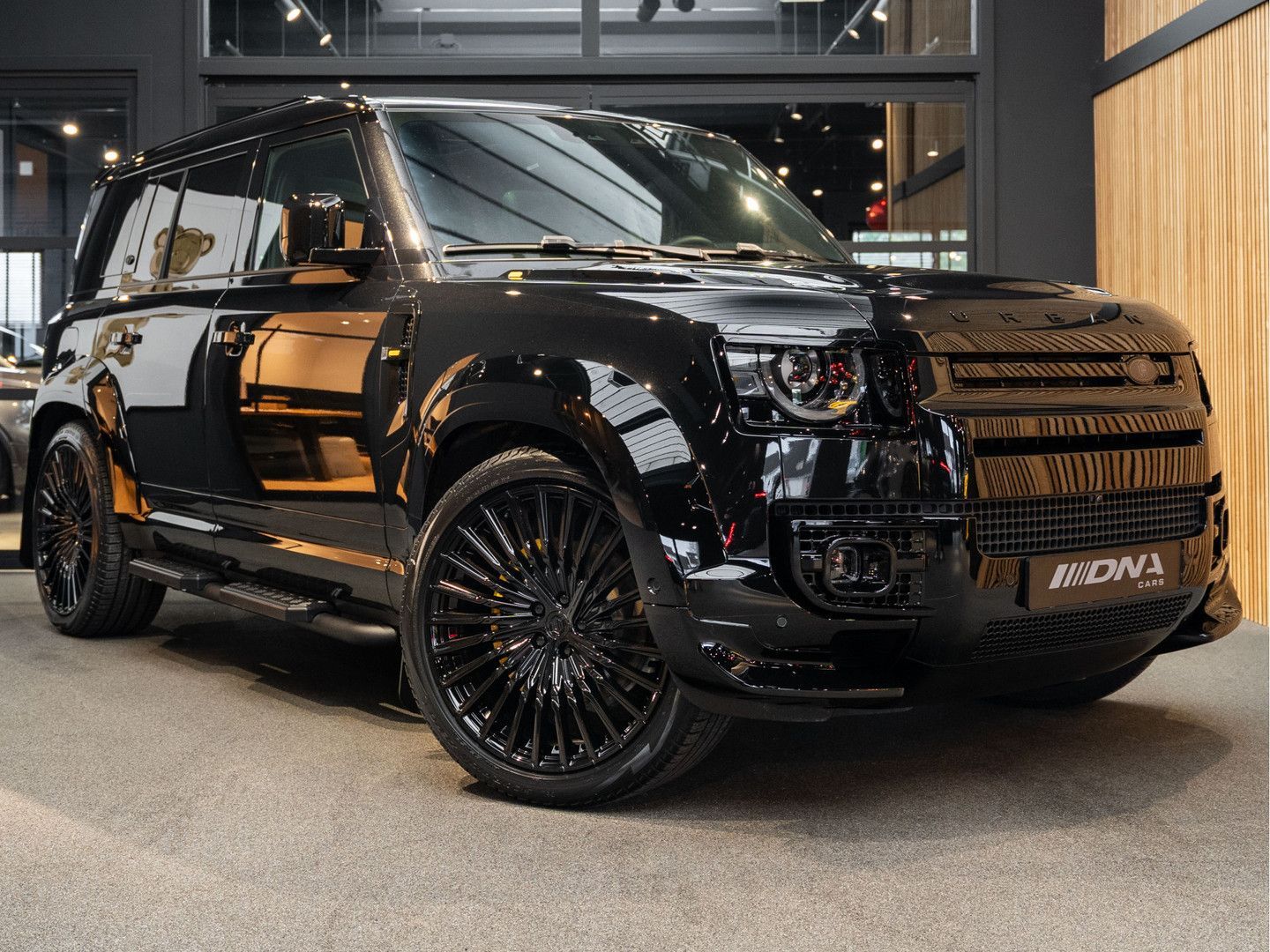 Land Rover Defender 110 Urban Automotive X-Dynamic HSE P300