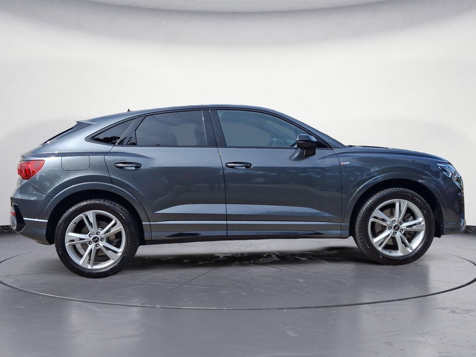 Audi Q3 Sportback TFSI e S line 45 e 180 foto 6