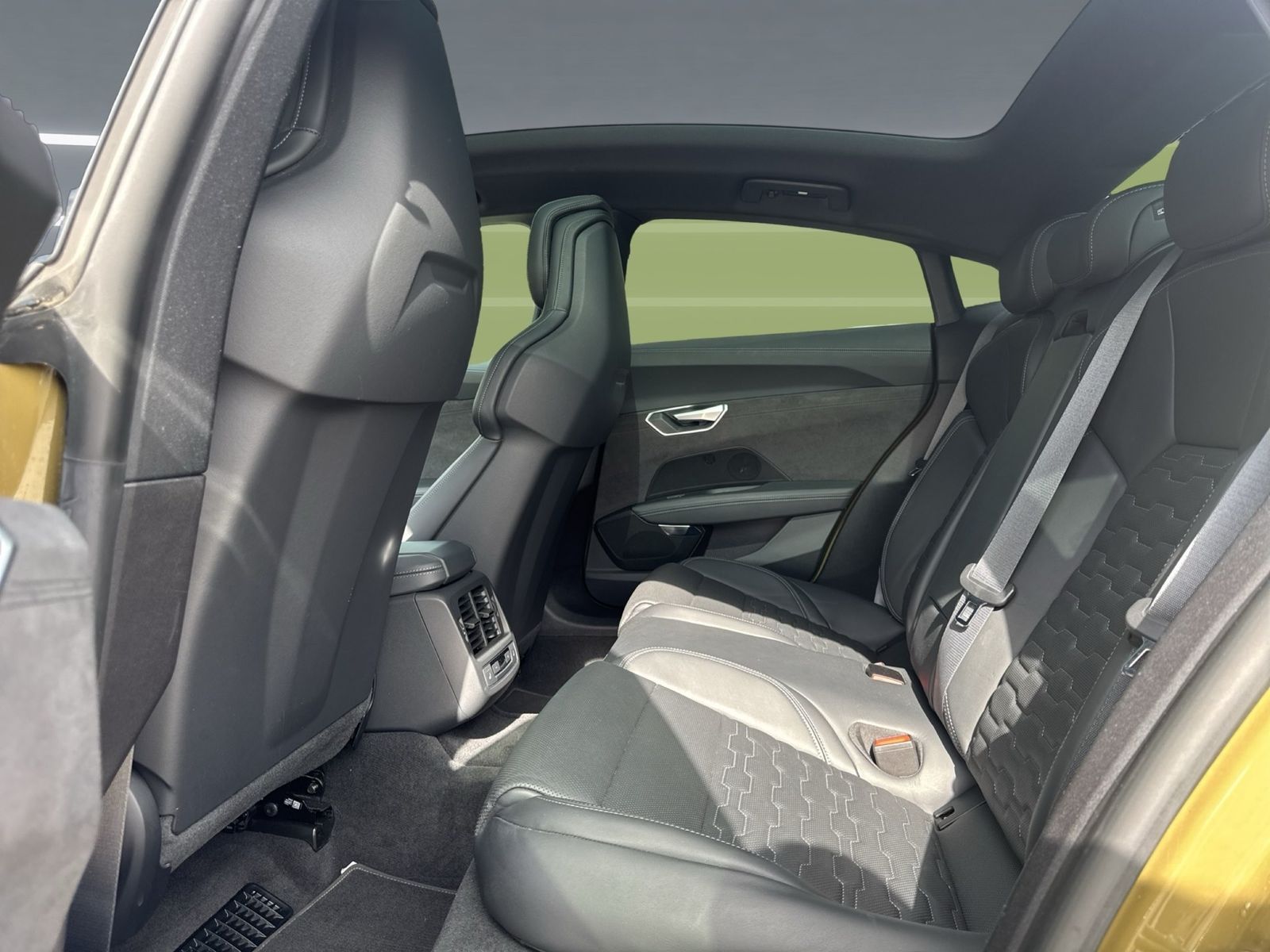 Audi RS e-tron GT - Bild 14
