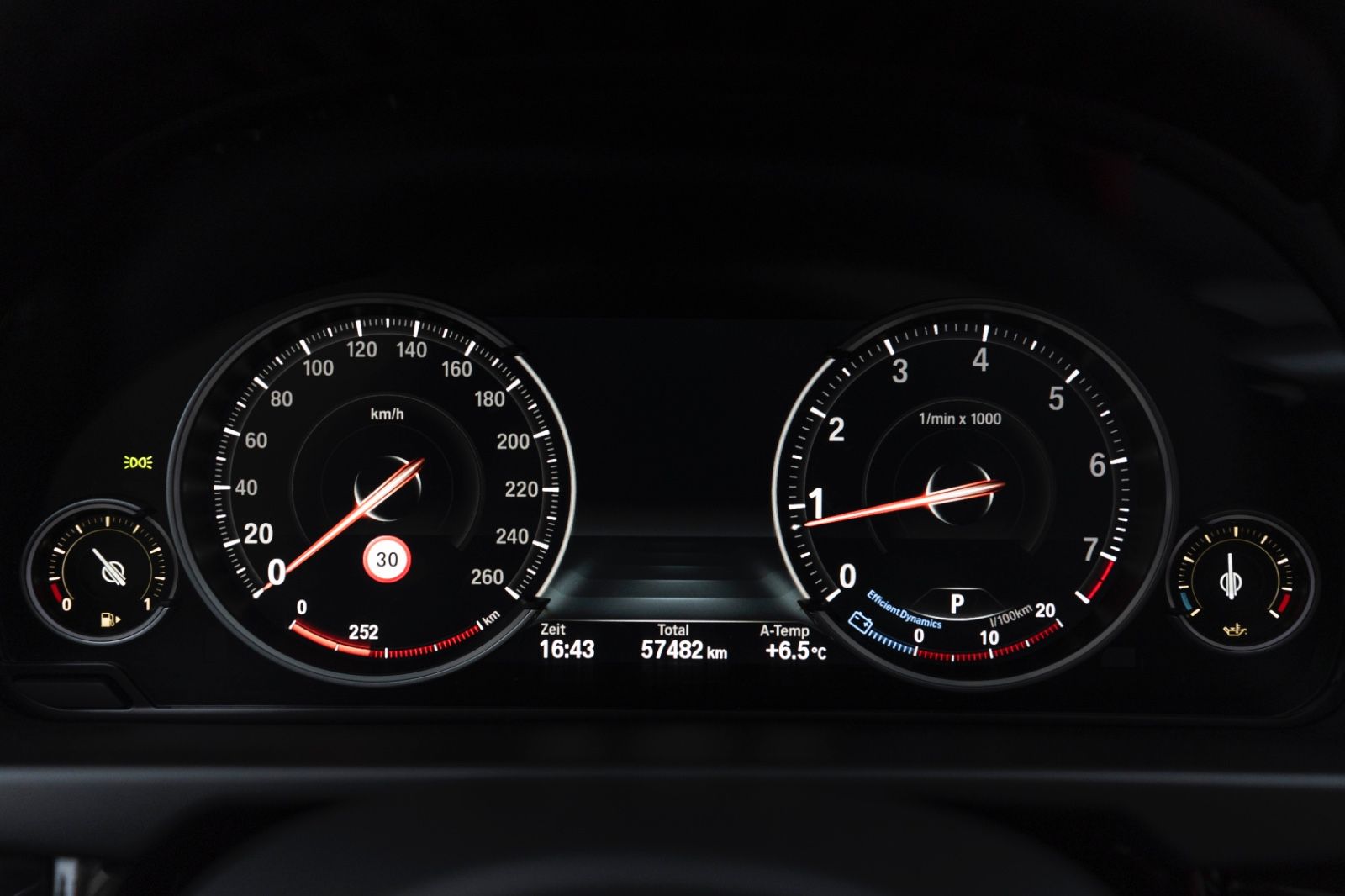 Fahrzeugabbildung BMW X6 xDrive50i M-Sportpaket HUD 360° H&K LED SOFT