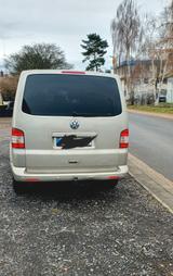 Volkswagen T5 Caravelle - schwarze Volkswagen T5 Caravelle