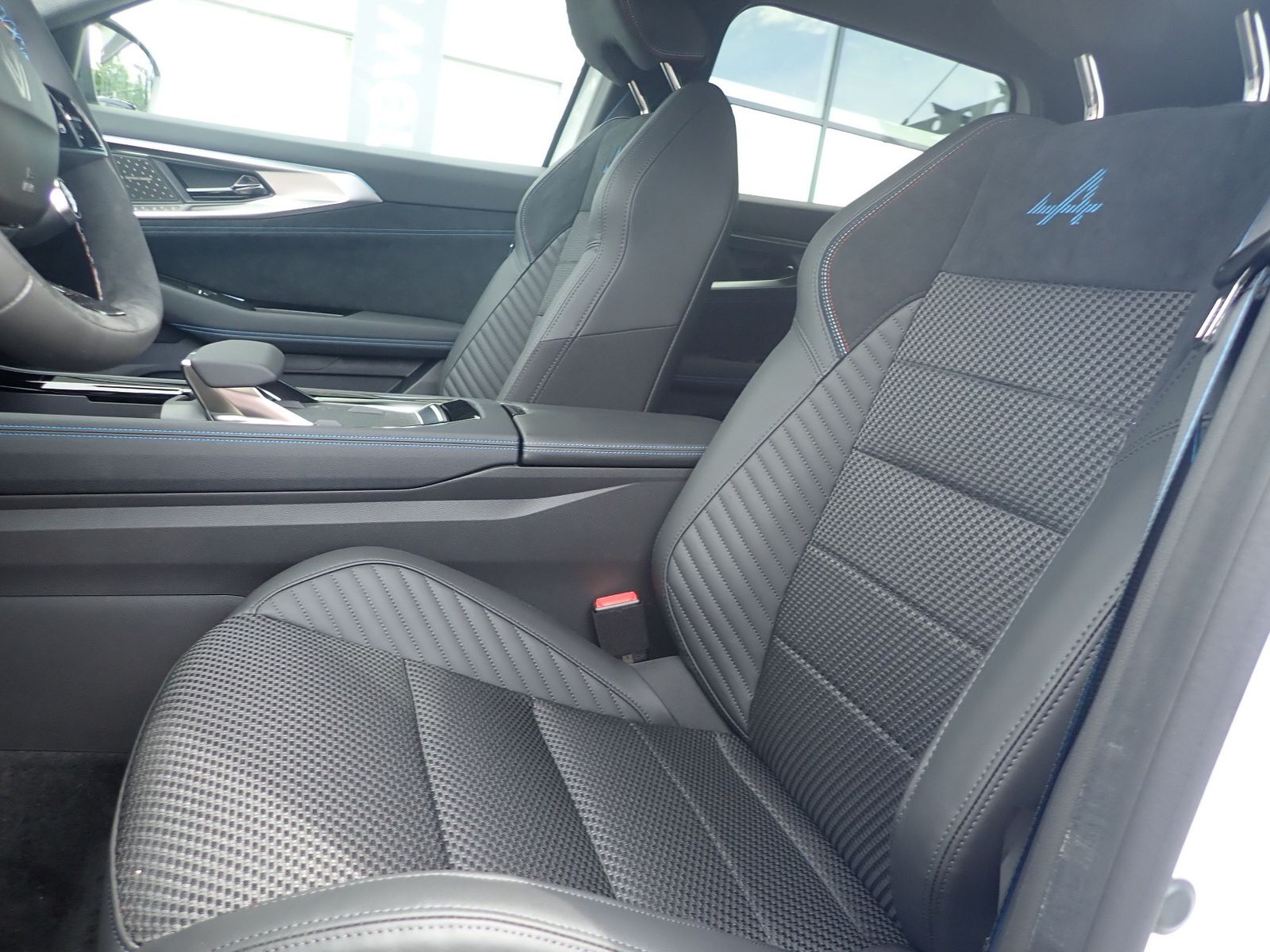 Fahrzeugabbildung Renault Austral Esprit Alpine Mild Hybrid 150 Automatik