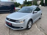 Volkswagen Jetta VI Comfortline - Volkswagen Jetta: Comfortline