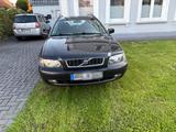 Volvo V40  Scheckheftgepflegt, TÜV neu - gebrauchte Volvo V40 aus dem Jahr 2003