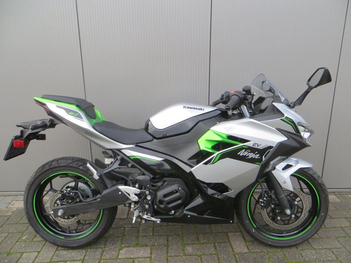 Kawasaki Ninja e-1