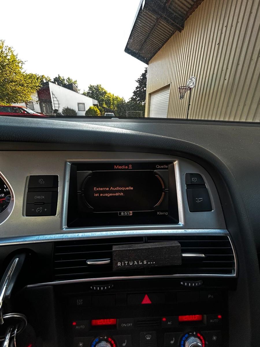 Audi A6 2009 — photo 10
