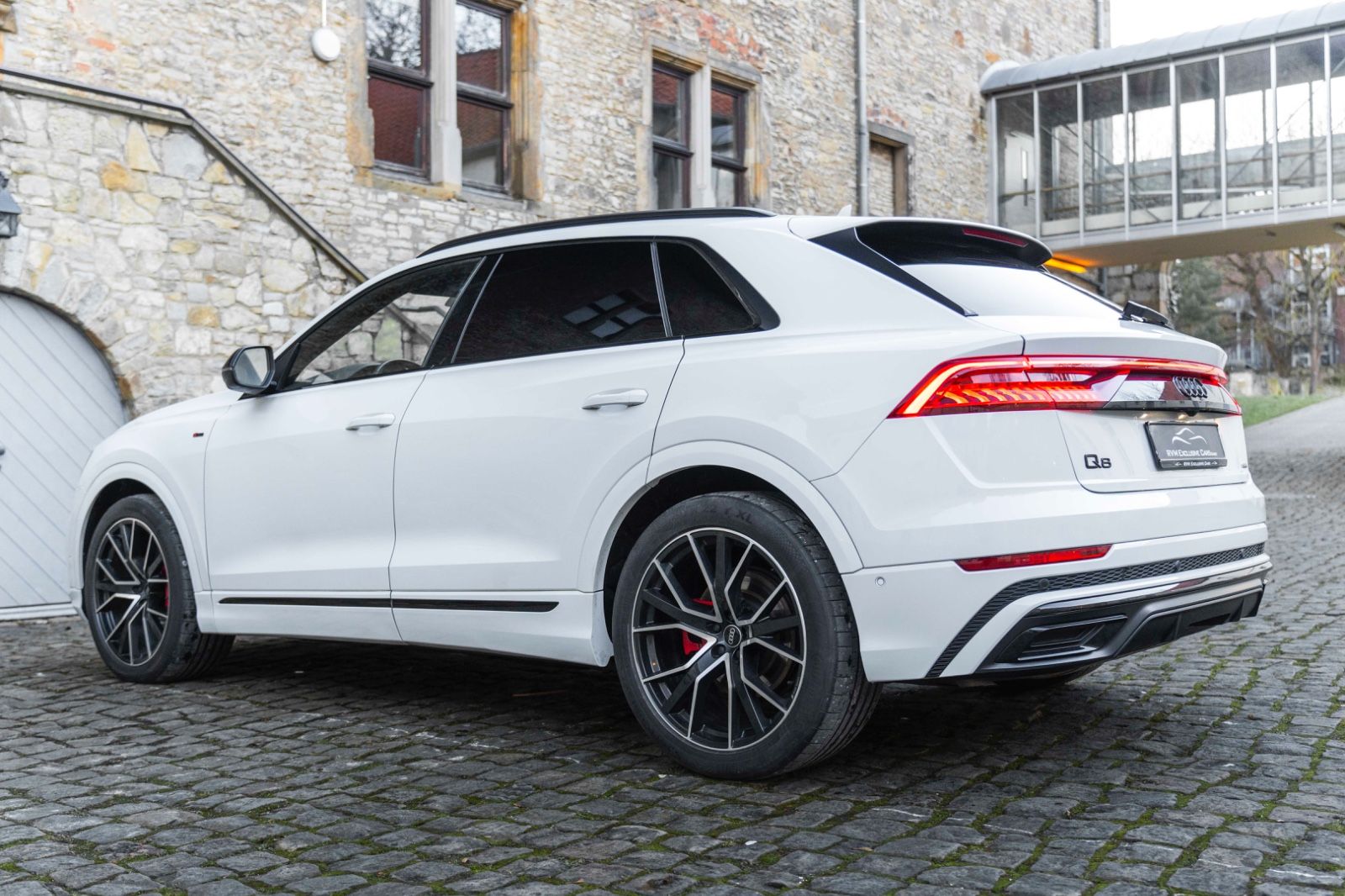 Fahrzeugabbildung Audi Q8 55 TFSI Quattro S-LINE B&O 3D ACC MATRIX NAV